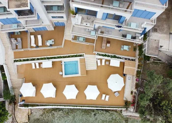 Greek House Complex A6 *